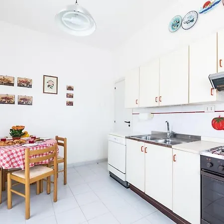 Appartamento Sampieri Ferienhaus